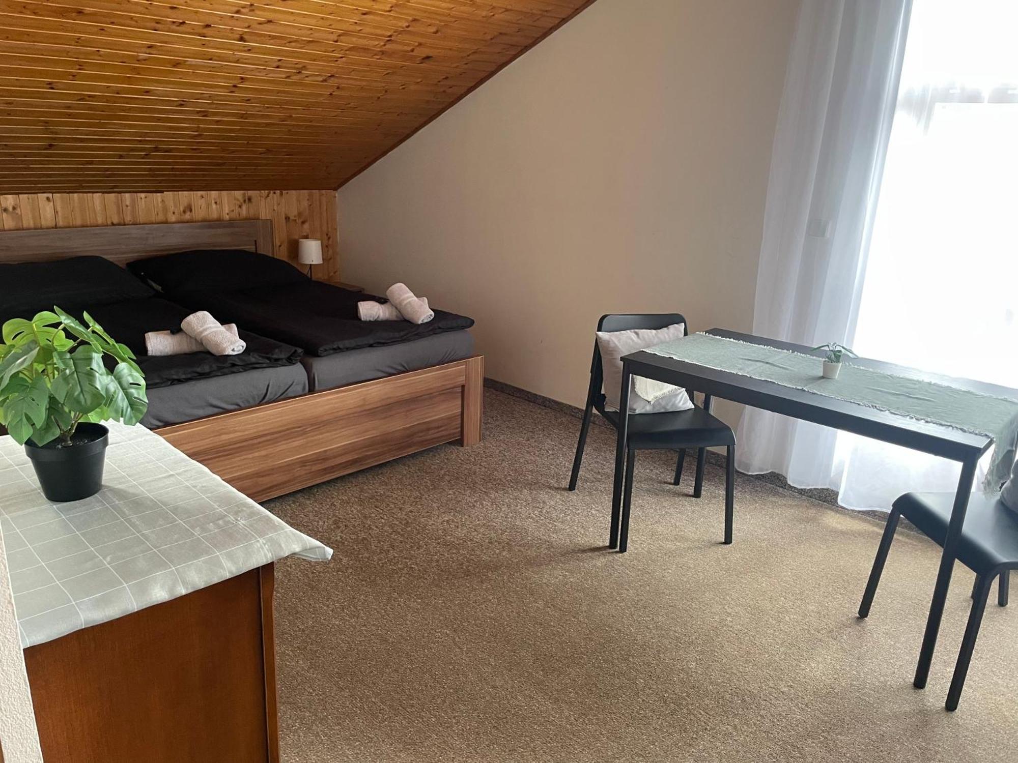 Hvezdonice Hostinec U Kuzelku Экстерьер фото